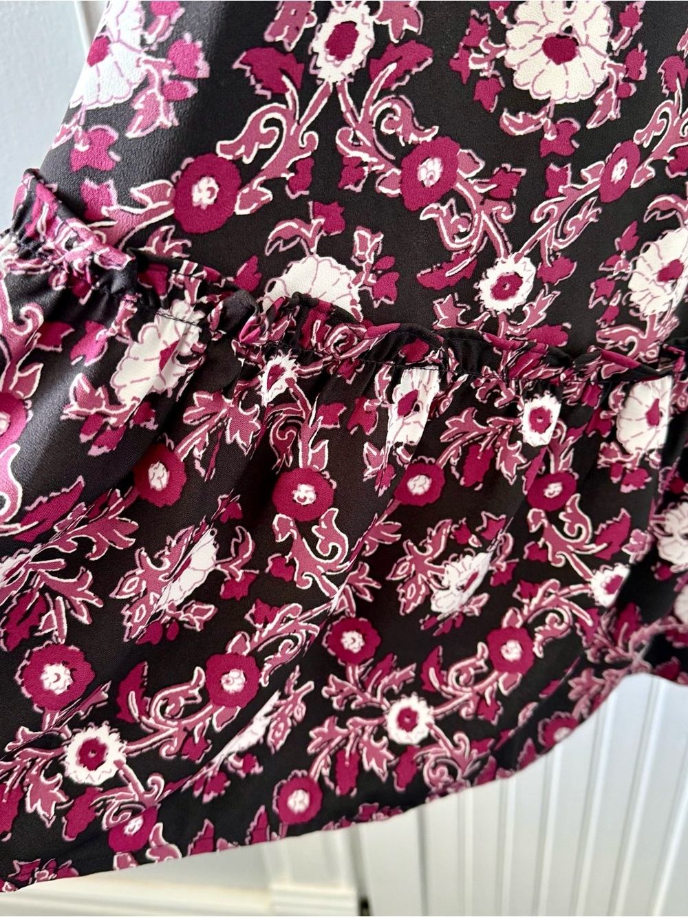 LOFT Outlet Floral V-Neck Ruffle Sleeve Maxi Dress - XS - Picture 4 of 10